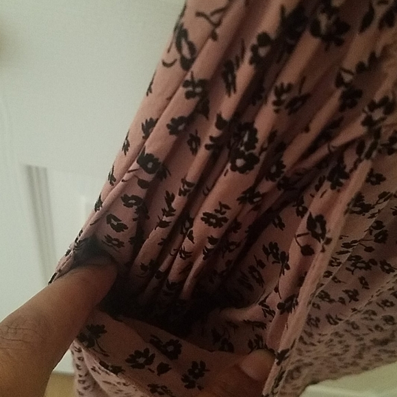 Romper - Picture 3 of 4